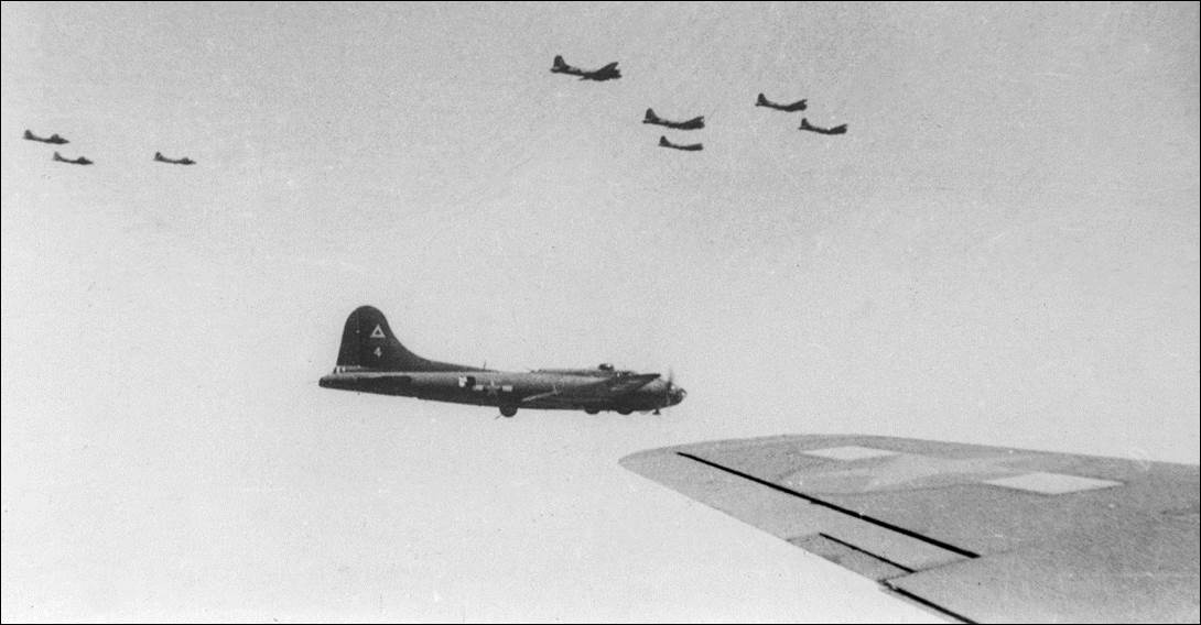 _97th BG 414th BS in formation from Tillman's plane